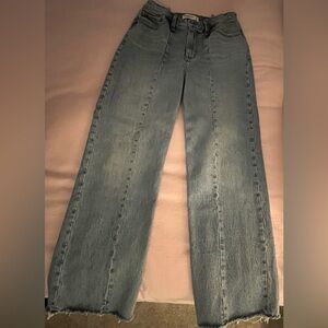 Abercrombie & Fitch High Rise 90’s Relaxed Jean